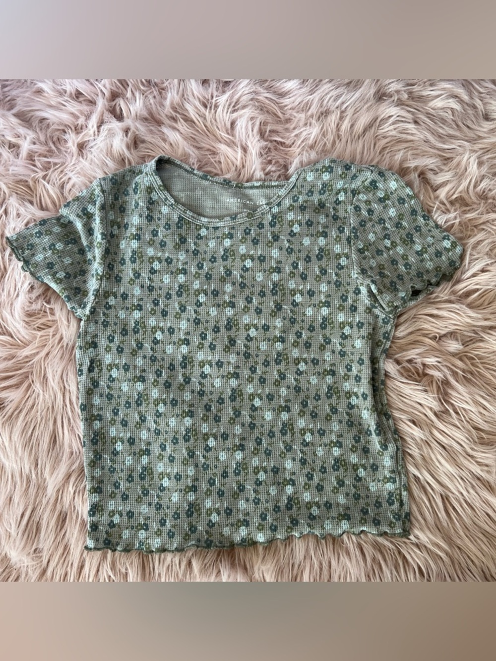 American Eagle Olive Green Floral Waffle Knit Tee